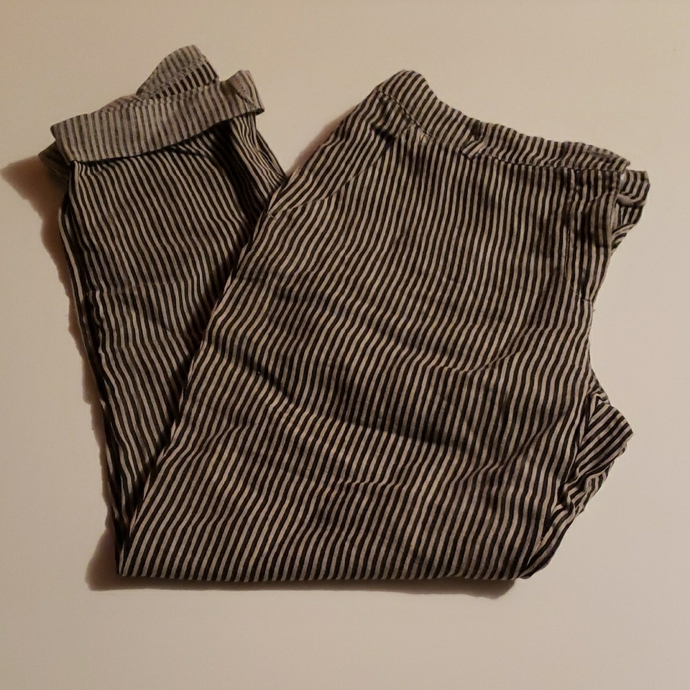 Women's Striped Black and White Pants US M